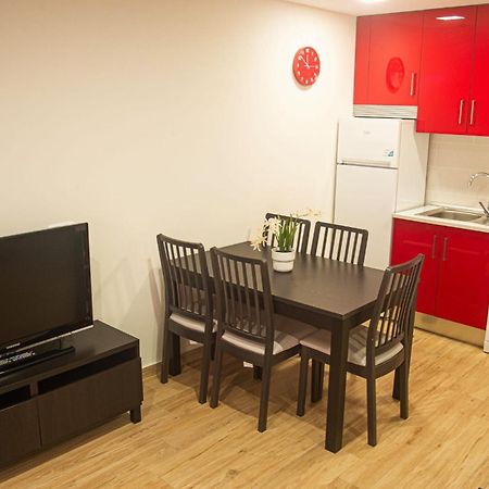 Centro Historico Parking Apartment อัลกาลาเดเอนาเรส ภายนอก รูปภาพ