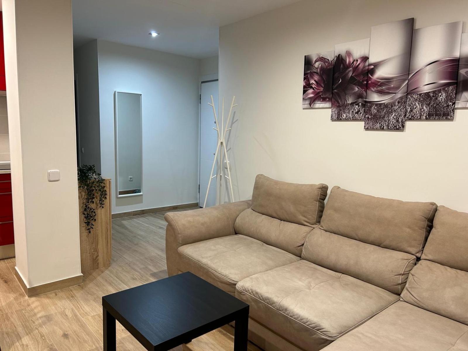 Centro Historico Parking Apartment อัลกาลาเดเอนาเรส ภายนอก รูปภาพ
