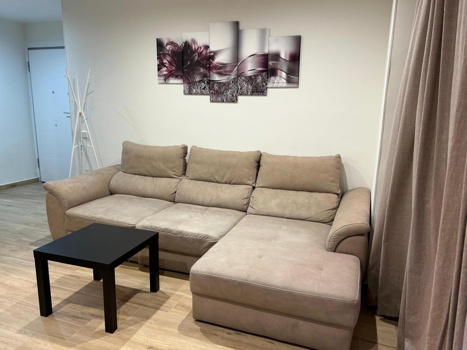 Centro Historico Parking Apartment อัลกาลาเดเอนาเรส ภายนอก รูปภาพ