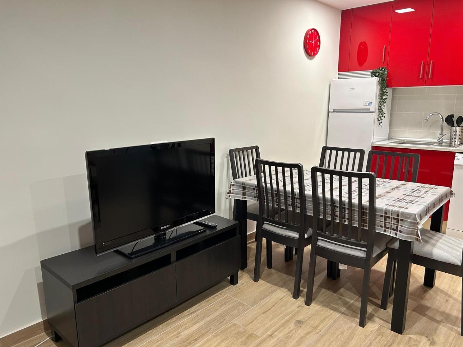 Centro Historico Parking Apartment อัลกาลาเดเอนาเรส ภายนอก รูปภาพ