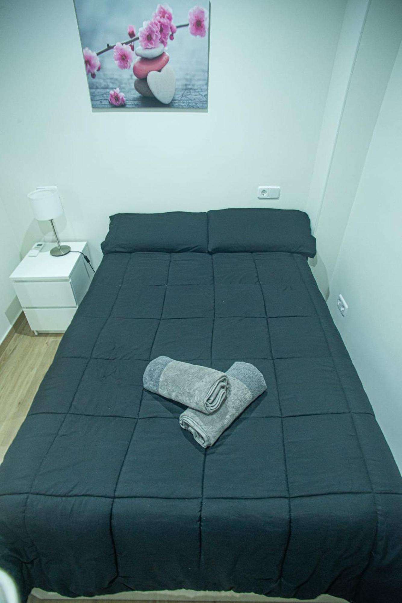 Centro Historico Parking Apartment อัลกาลาเดเอนาเรส ภายนอก รูปภาพ
